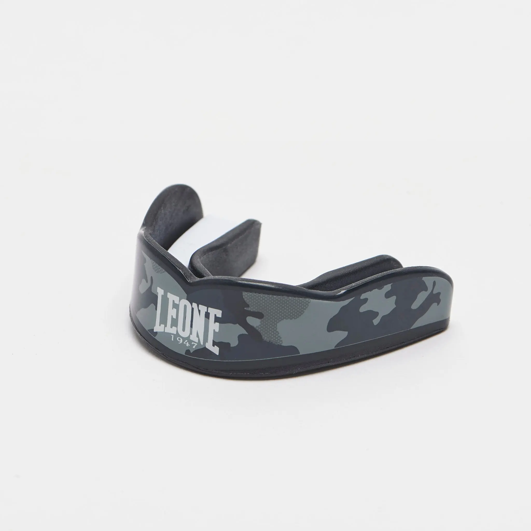Leone Протектор за уста CAMO MOUTHGUARD PD516 преден изглед