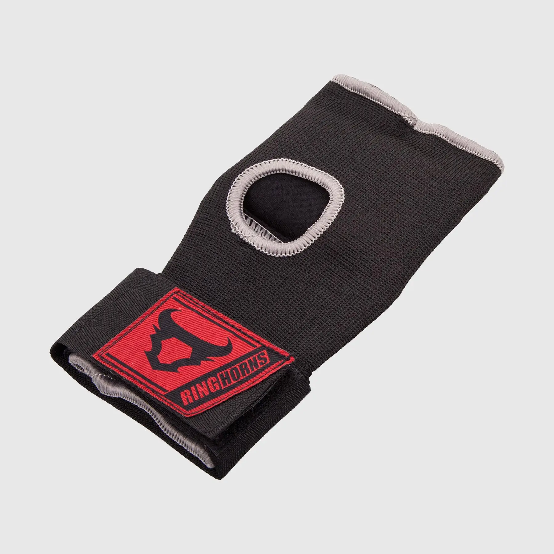 Ringhorns Charger by Venum Hand Wraps - Black с отвор за пръстите