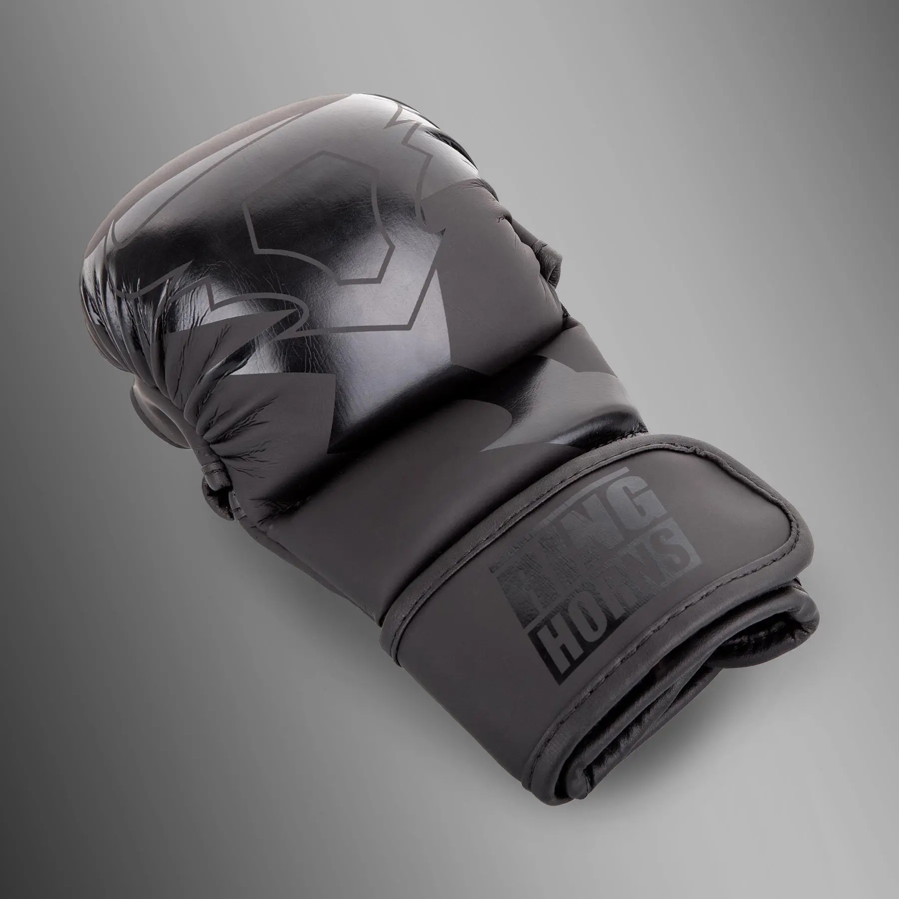 Ringhorns Charger by Venum Sparring Gloves - Black/Black, изглед отгоре