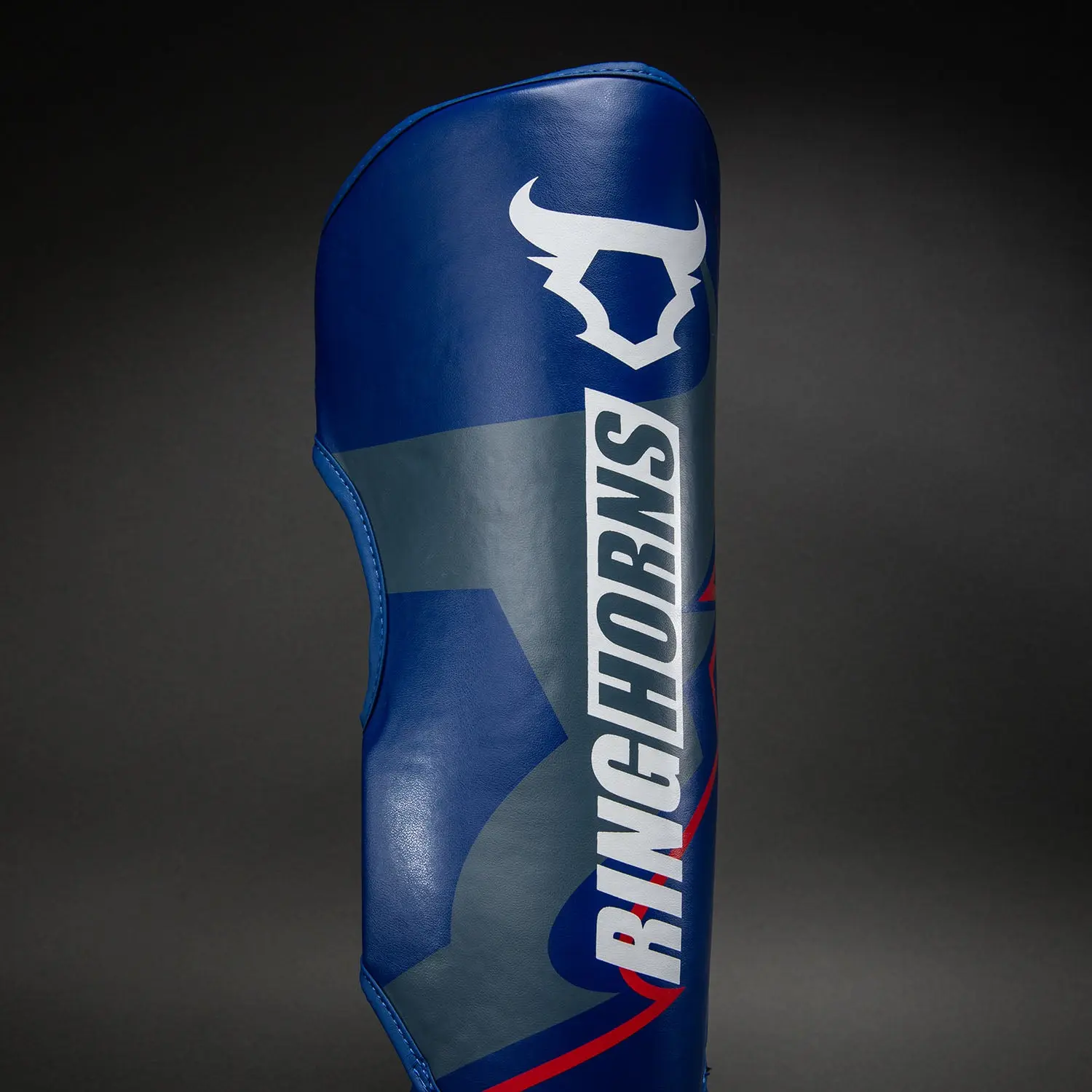 Ringhorns Charger by Venum Shin Guards - Navy Blue/Red, страничен изглед