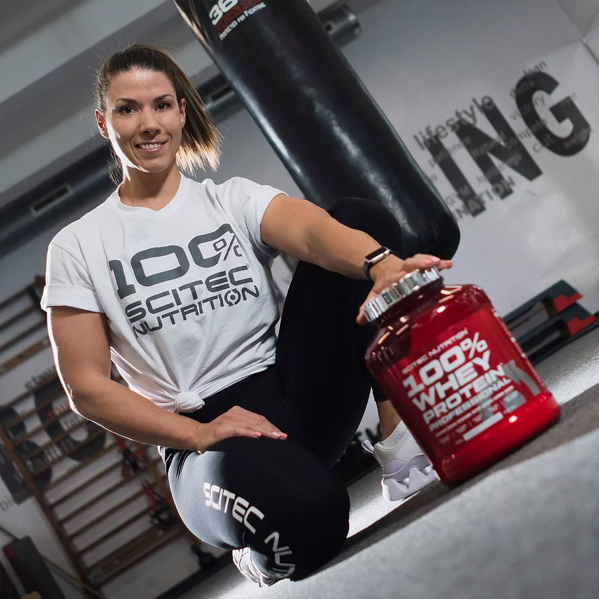 Опаковка на Scitec Nutrition 100% Whey Protein Professional с вкус на ванилия, 2,35 кг