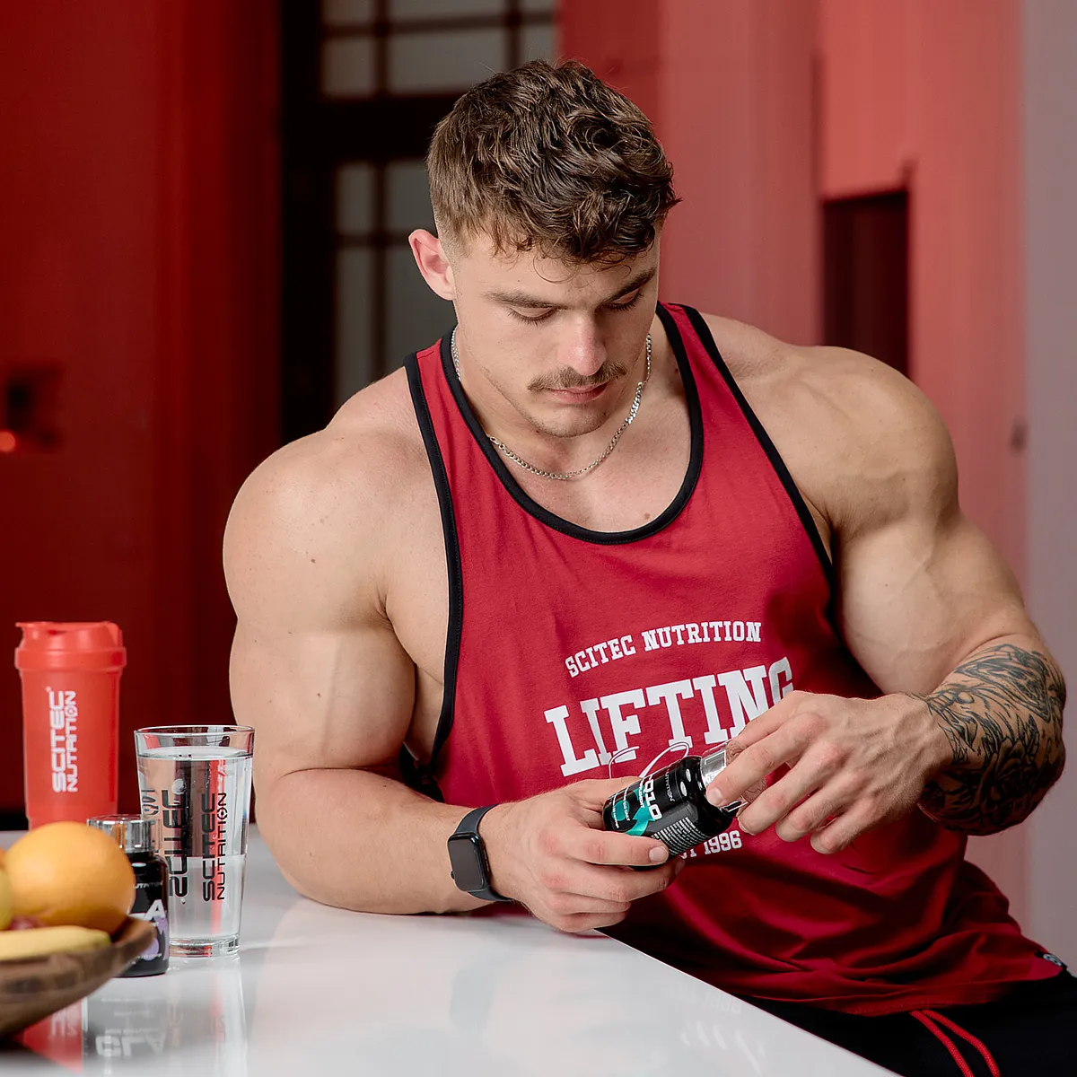 Близка снимка на предната част на опаковката Scitec Nutrition Co-Q10