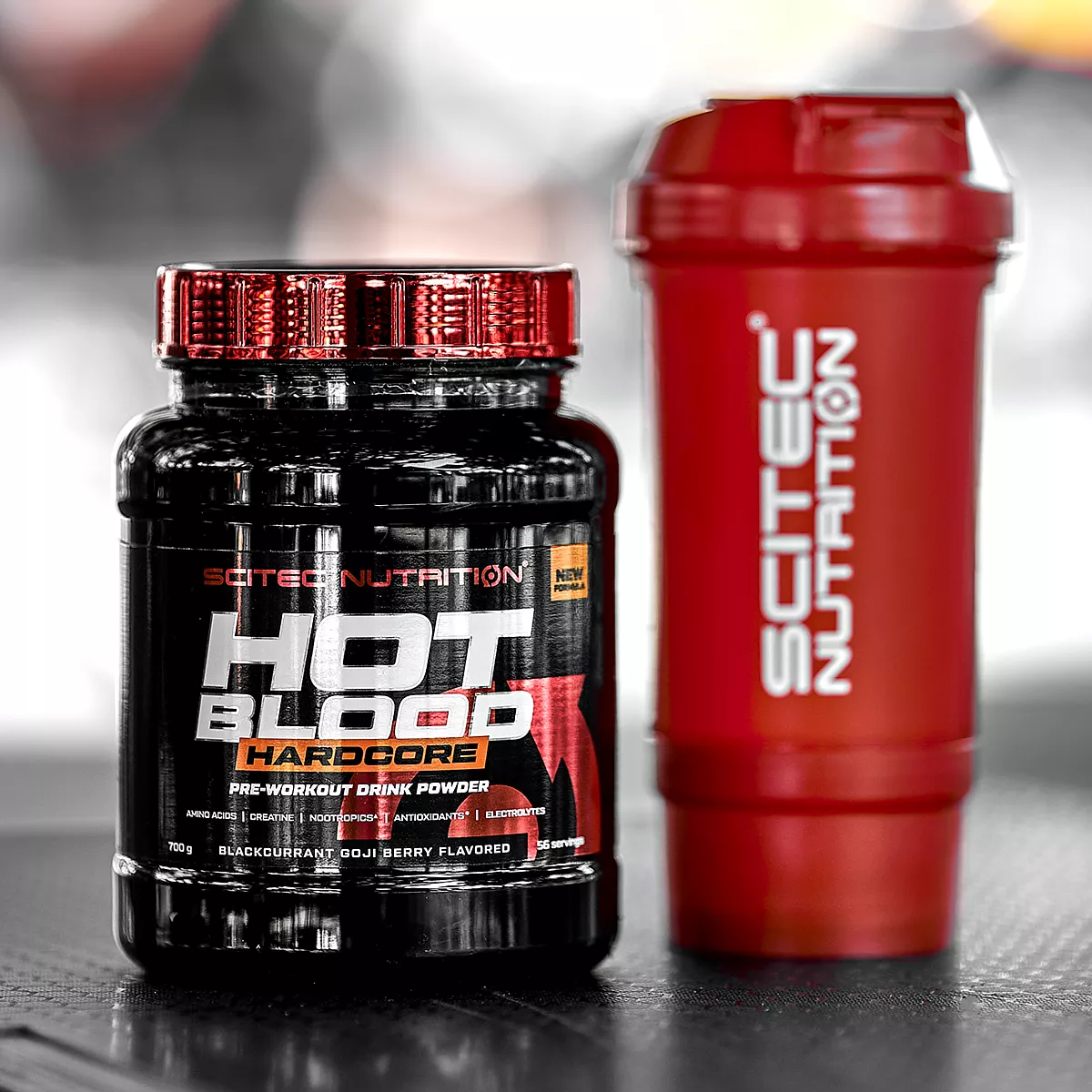 Етикет на Scitec Nutrition Hot Blood Hardcore със съставки и хранителни стойности