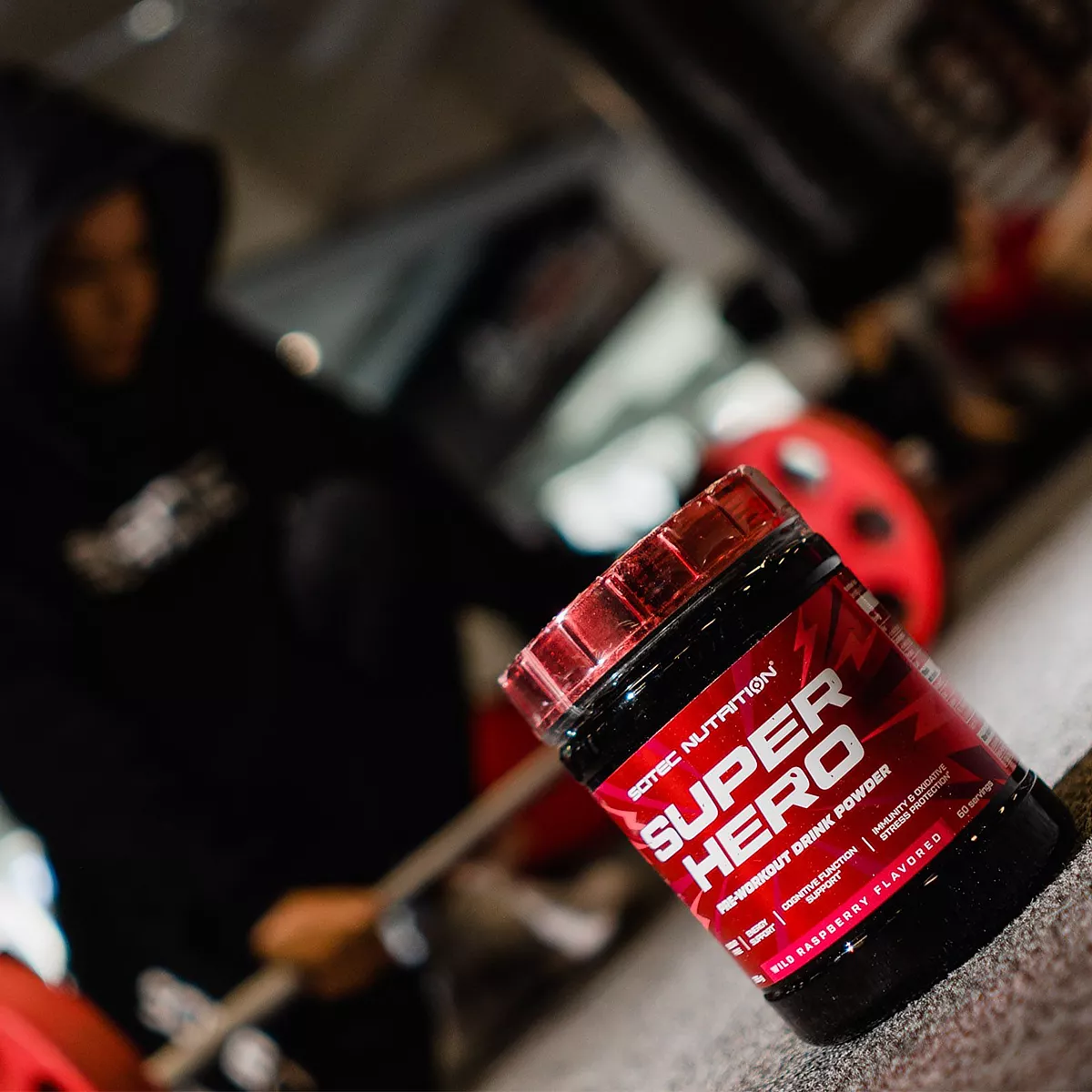 Отворена опаковка Scitec Nutrition Superhero (285 гр.) с мерителна лъжичка