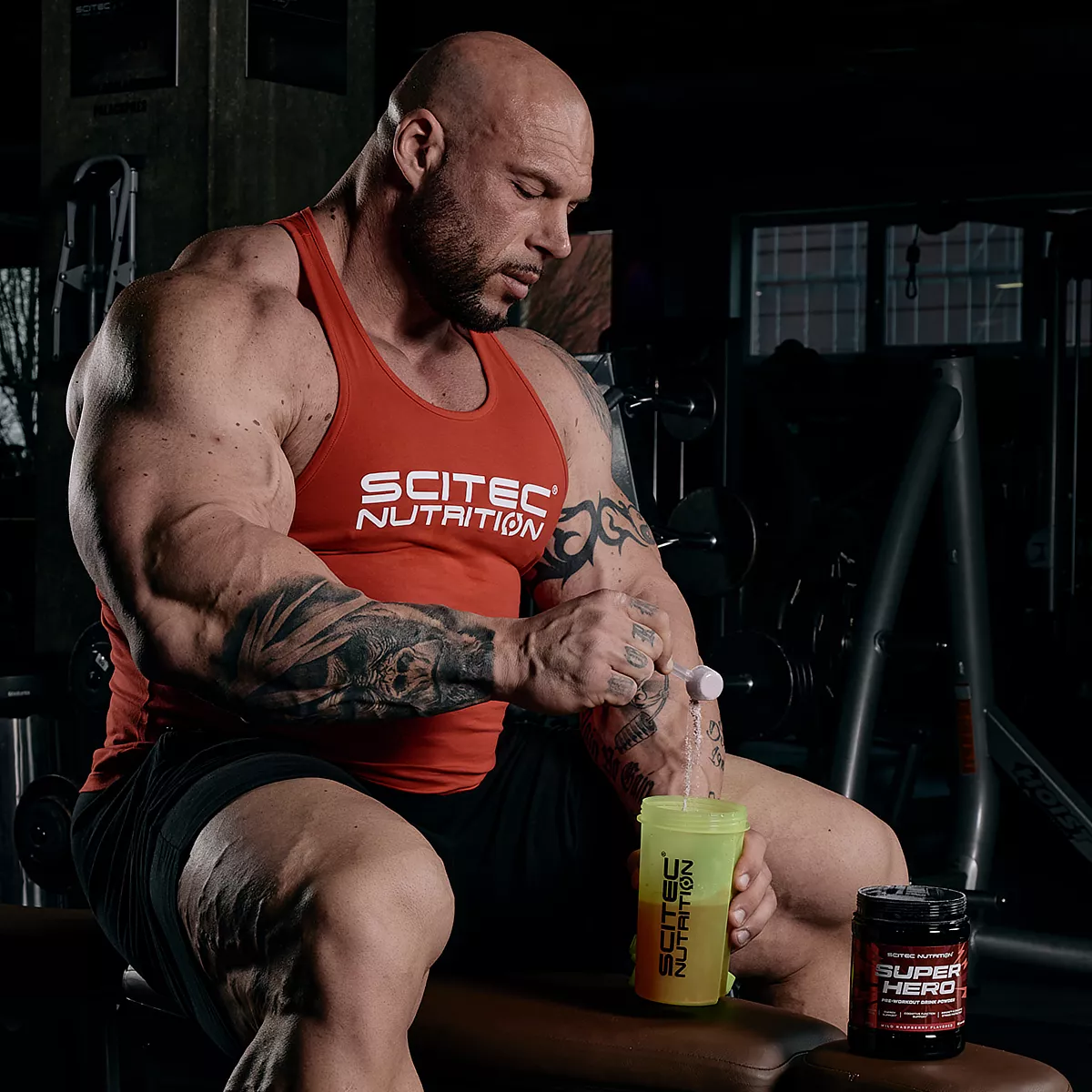 Scitec Nutrition Superhero (285 гр.) съставки и хранителна информация на етикета