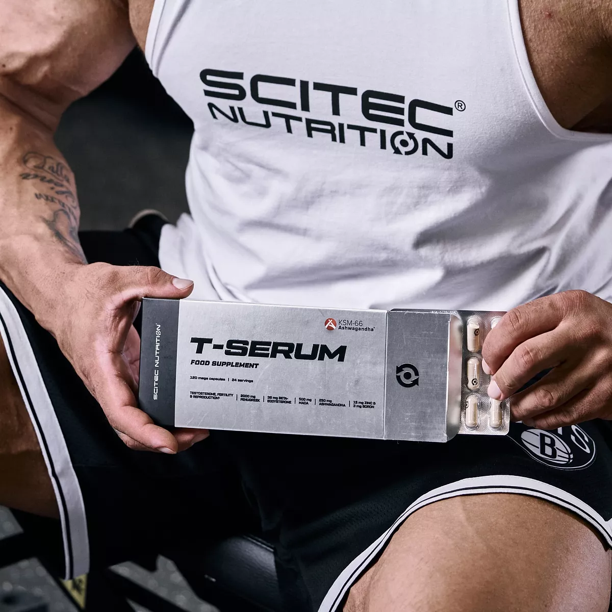 Scitec Nutrition T-Serum - Близка снимка на капсулите в опаковката
