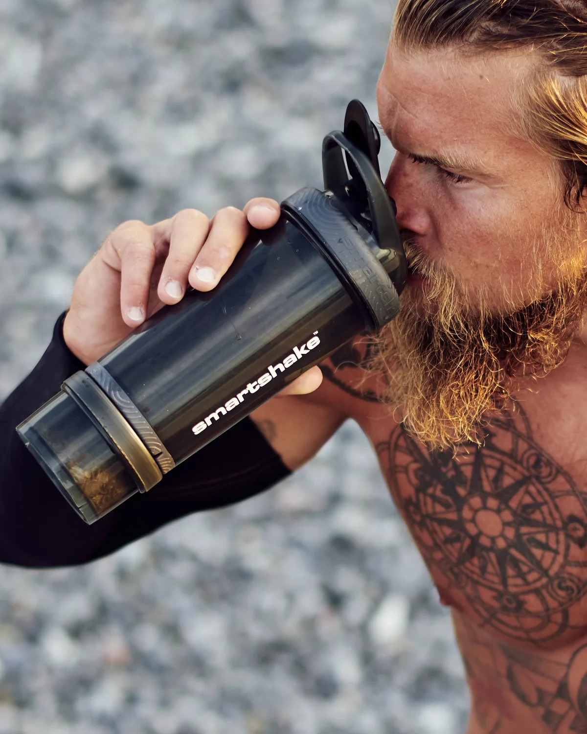 Smart Shake Revive — Черен 750 мл — снимка 3