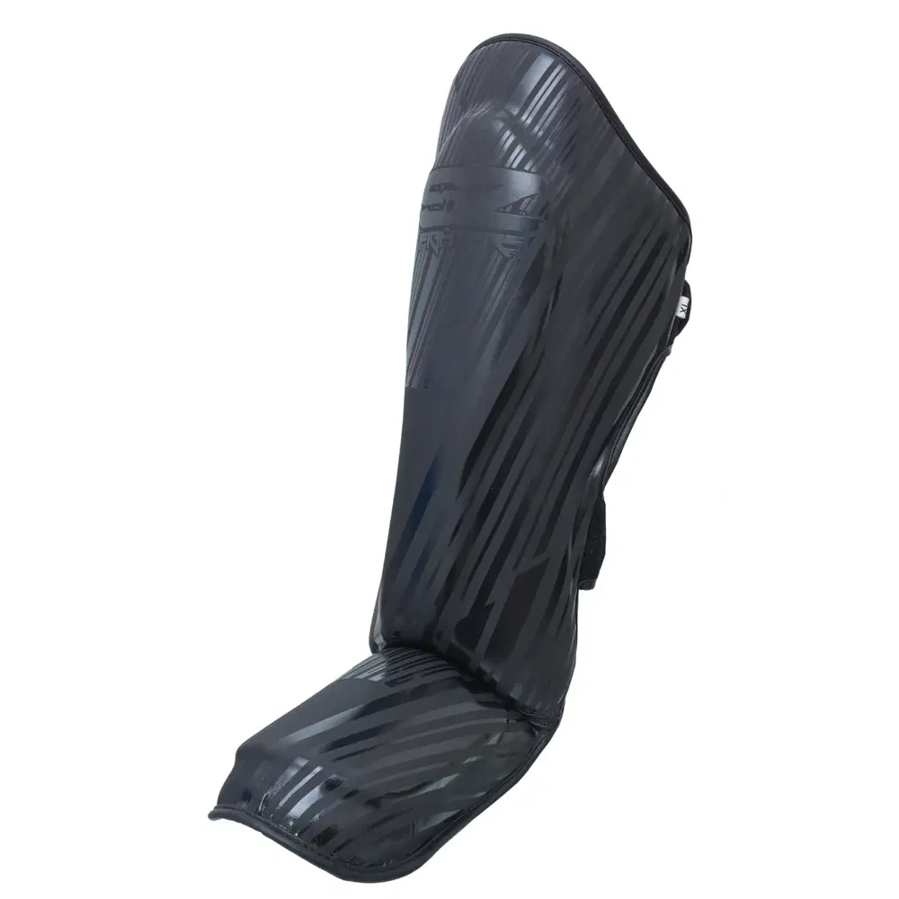 SZ Fighters – Тай Протектори за Крака Plasma 2.0 Black-Black отпред
