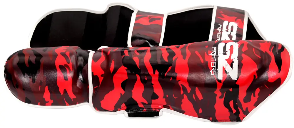 SZ Fighters – Тай Протектори за Крака Camo – Red, страничен изглед