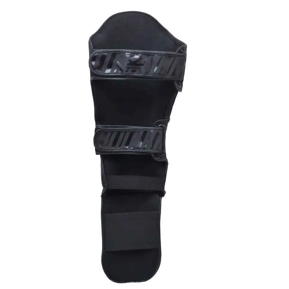 SZ Fighters – Тай Протектори за Крака Plasma 2.0 Black-Black отзад