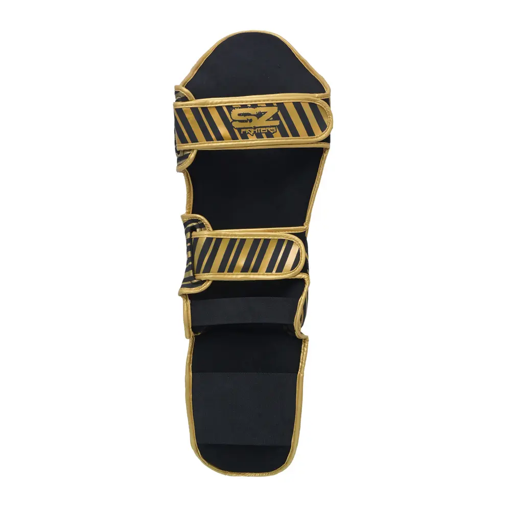 SZ Fighters – Тай Протектори за Крака Plasma 2.0 Gold-Black, преден изглед с ленти