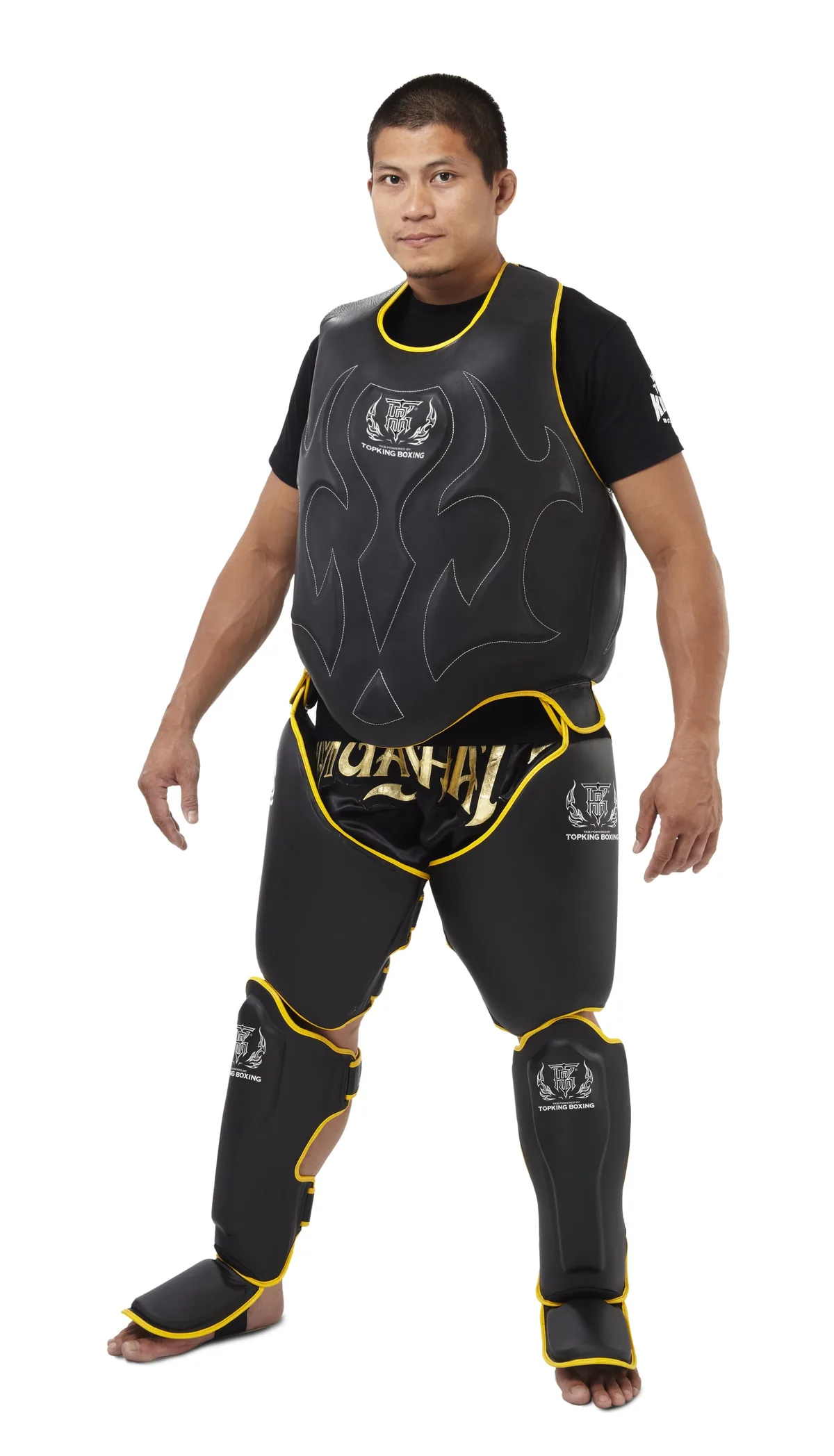 TOPKING BLACK BODY AND THIGH PROTECTION – изглед отпред, демонстриращ покритието на тялото и бедрата в черен цвят.
