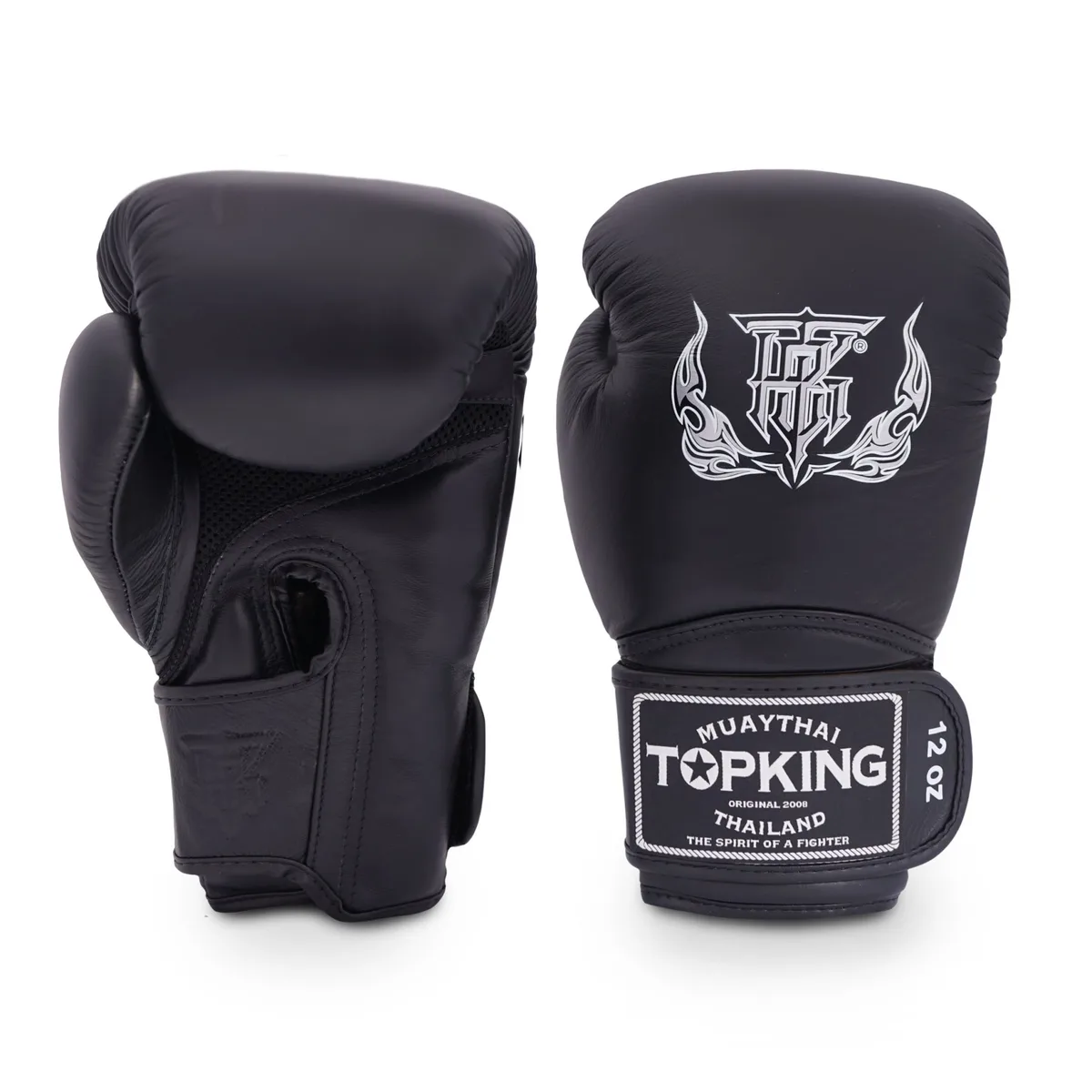 Чифт черни боксови ръкавици Top King Gloves Black Super Air, с логото на марката отпред и вентилационни отвори.