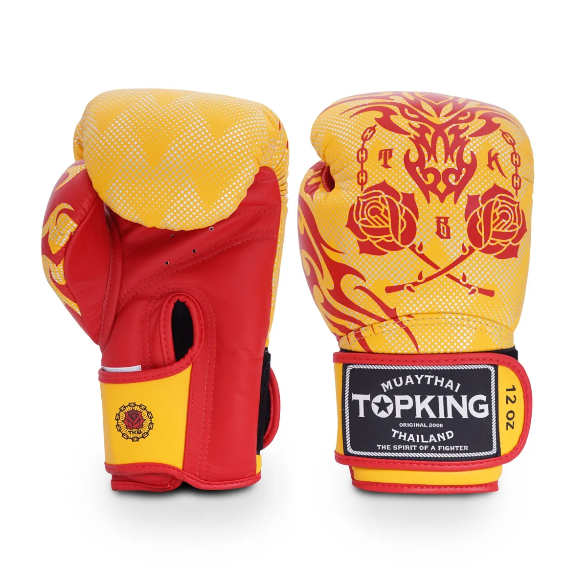 Чифт жълти боксови ръкавици Top King Yellow Dragon с логото на марката, показани отпред