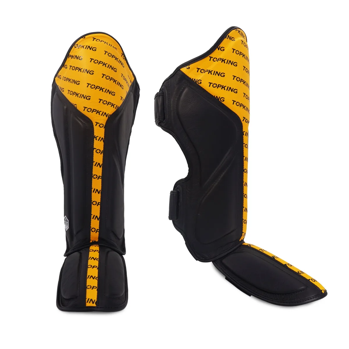 Протектори за крака TOPKING SHIN GUARD BLACK YELLOW FULL IMPACT, черен цвят с жълти акценти, заснети отпред, показващи цялостната форма и дизайн.