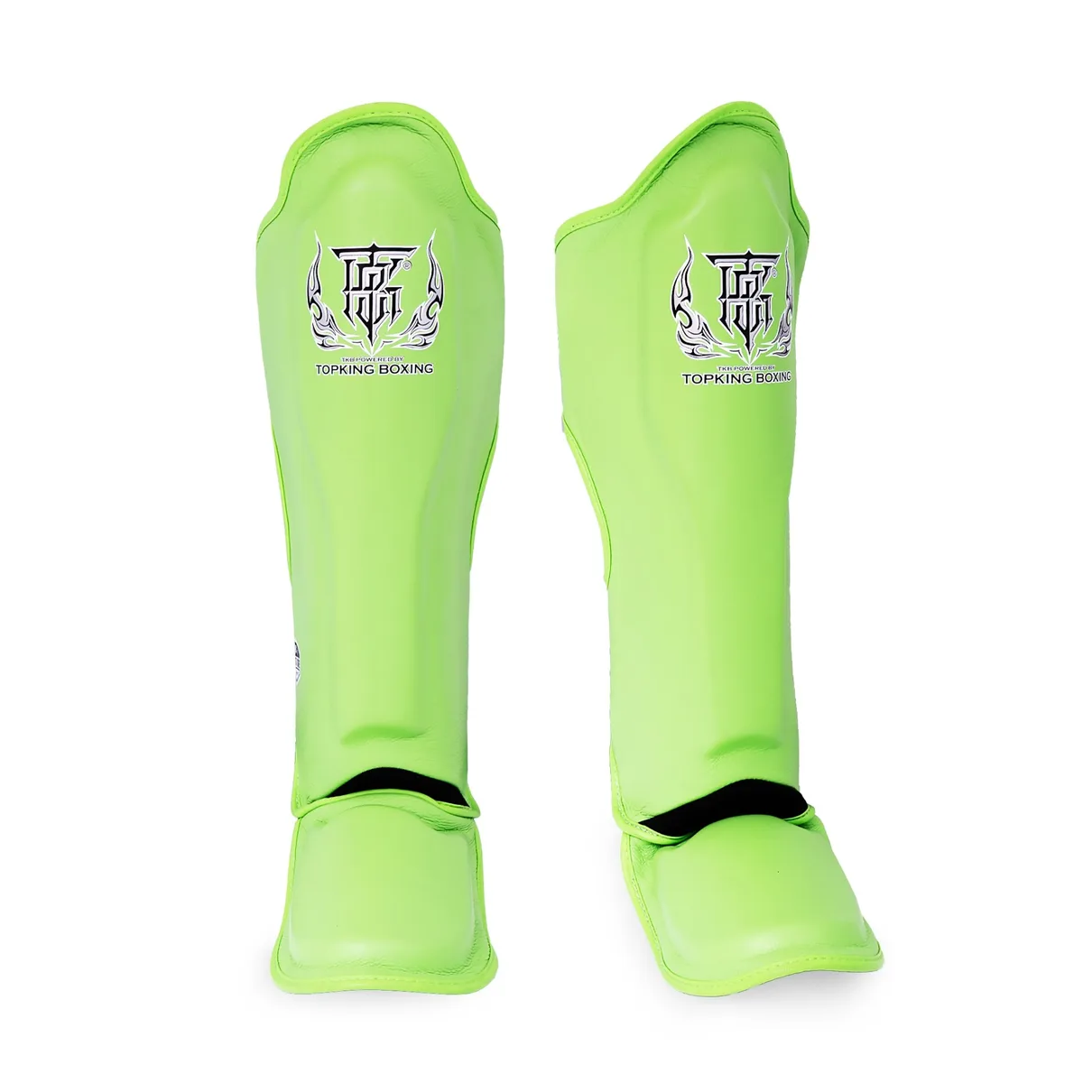 Зелени протектори за крака Top King Shin Guard “PRO” от естествена кожа, показани отпред