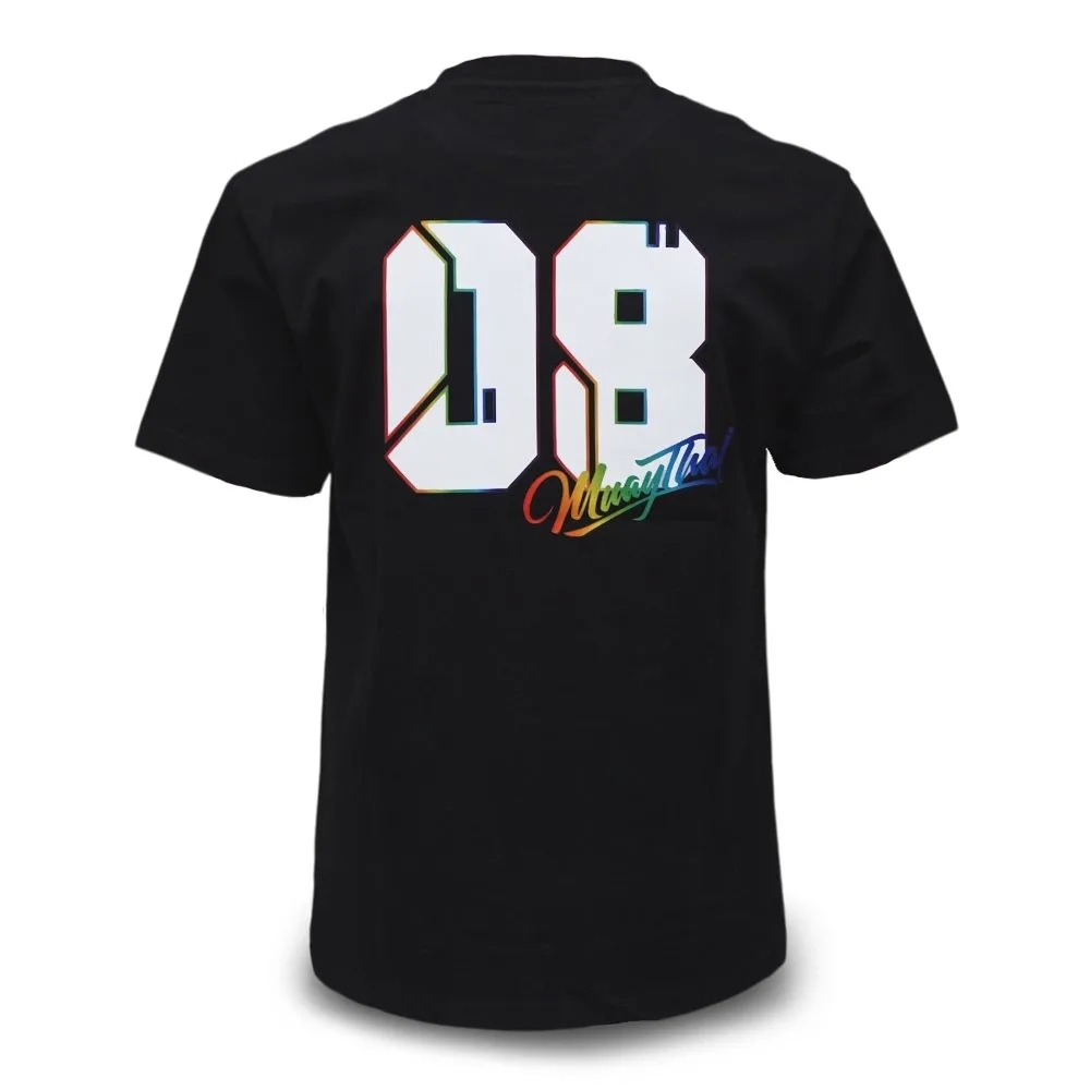 Детайлна снимка на черна тениска Top King T-Shirt Black 033, показваща логото на марката и качеството на материята.