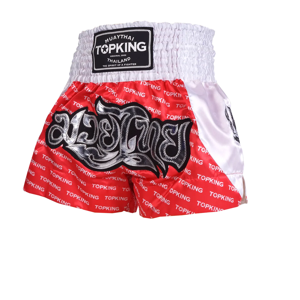 Шорти Top King Thai Boxing в бяло и червено, поставени на равна повърхност, показващи предната част с логото на марката и традиционния дизайн.