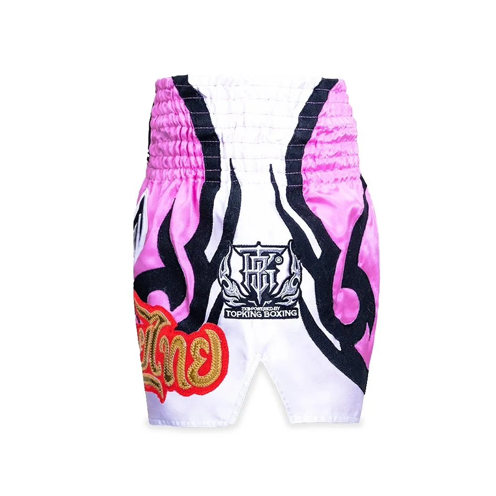 TOPKING THAI BOXING SHORTS 052 – детайлен изглед на логото на Top King и елементите на дизайна