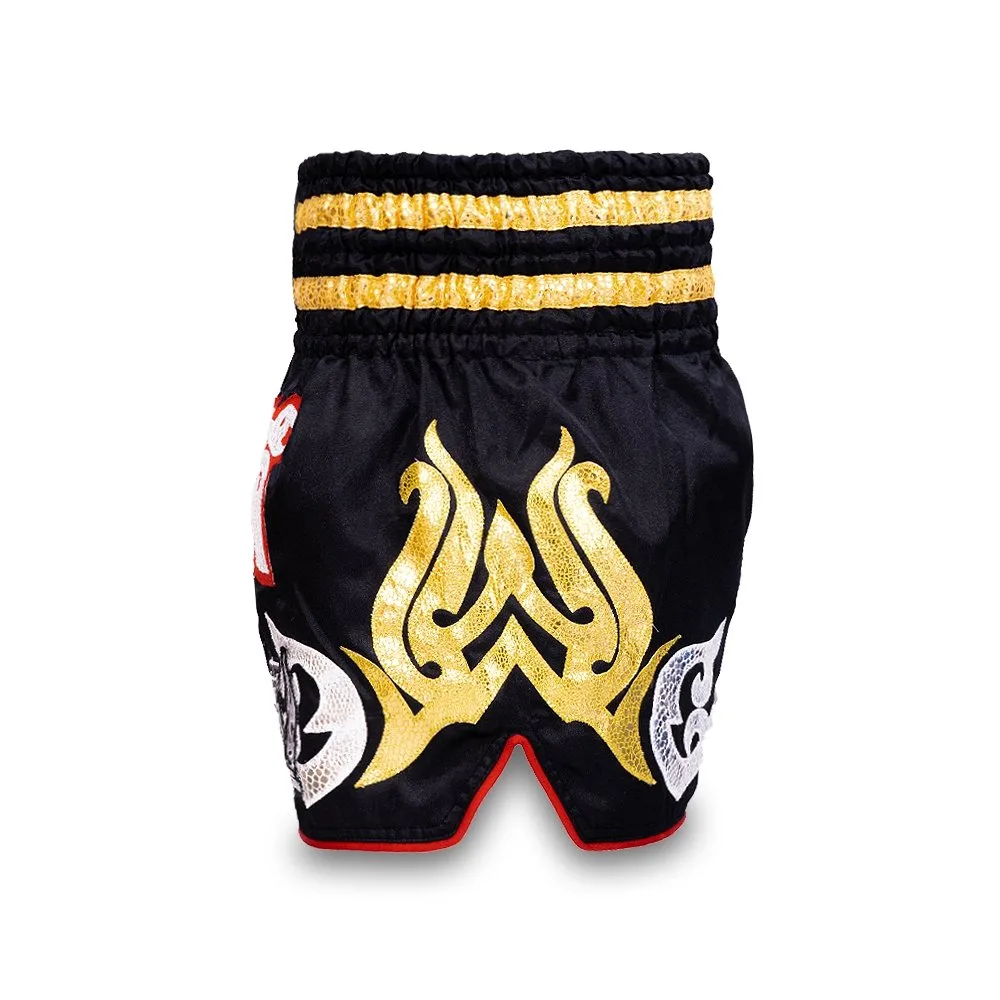 Детайлен изглед на колана и шевовете на TOPKING THAI BOXING SHORTS 056, демонстриращ качеството на изработка.