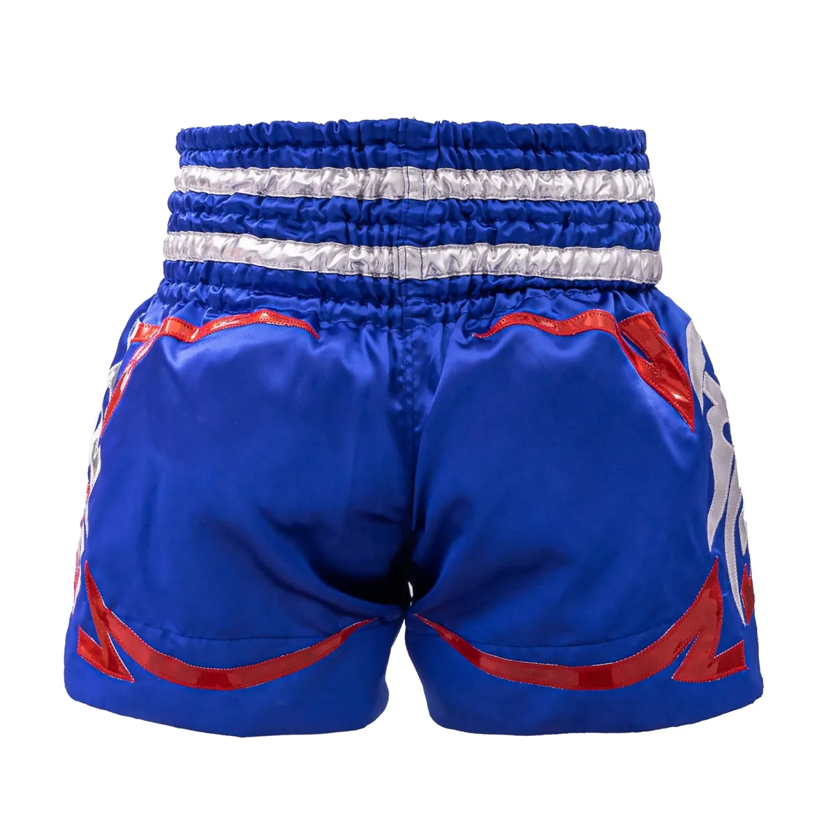 Близък план на логото на Top King върху шортите Thai Boxing Shorts 080, демонстриращ автентичността на продукта.