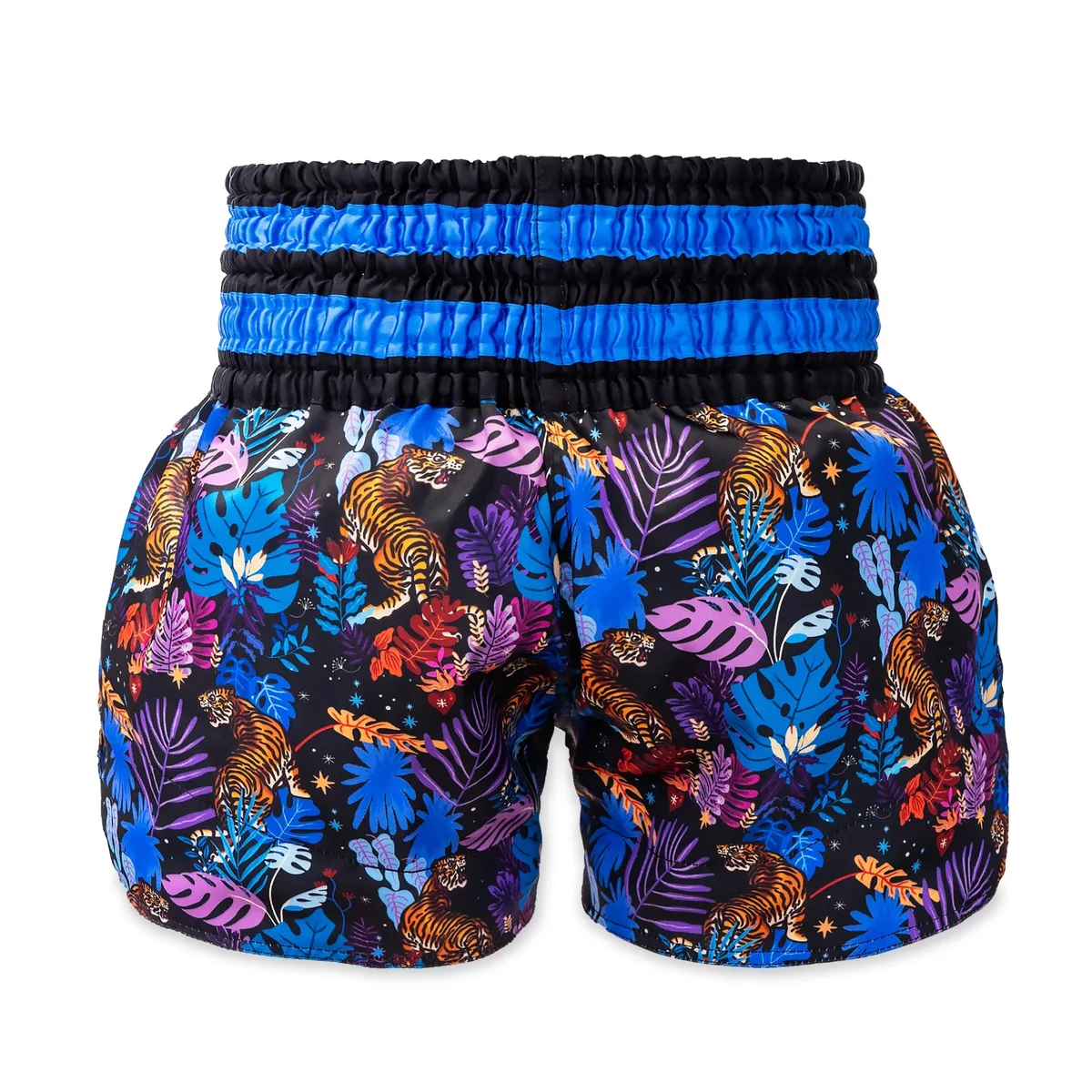 Изглед отзад на шортите Top King Thai Boxing Shorts 262, демонстриращ цялостния дизайн и колана.