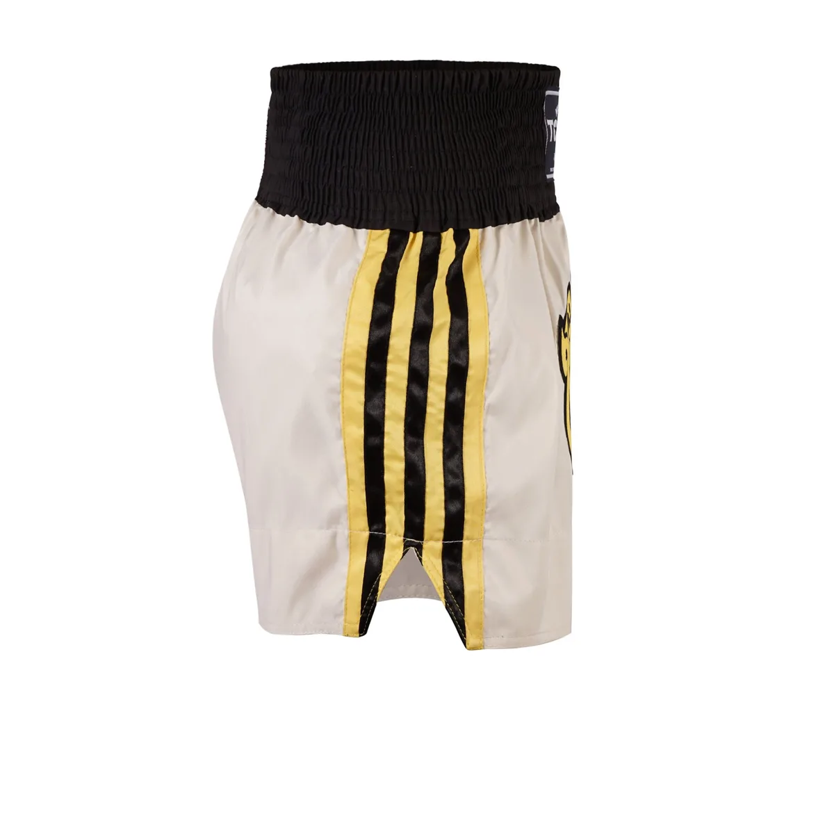 Шорти Top King Thai Boxing Shorts Cream 220, изглед отстрани, показващ широките отвори на крачолите за свобода на движение.