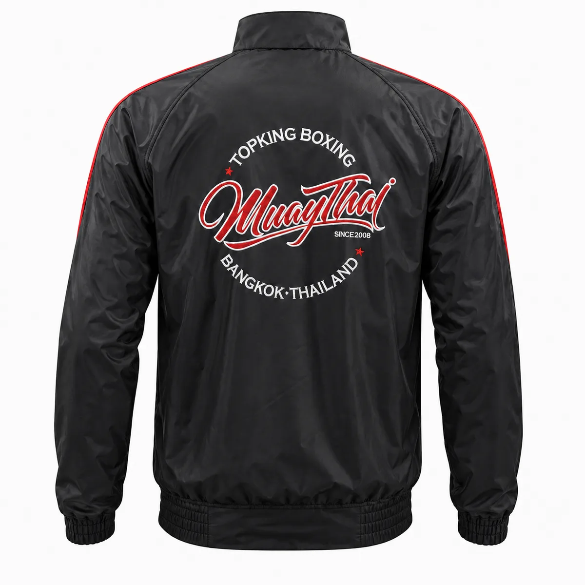 Мъж, облечен с TOPKING TRACK JACKET, позира отстрани, демонстрирайки кройката и детайлите на суитчъра.