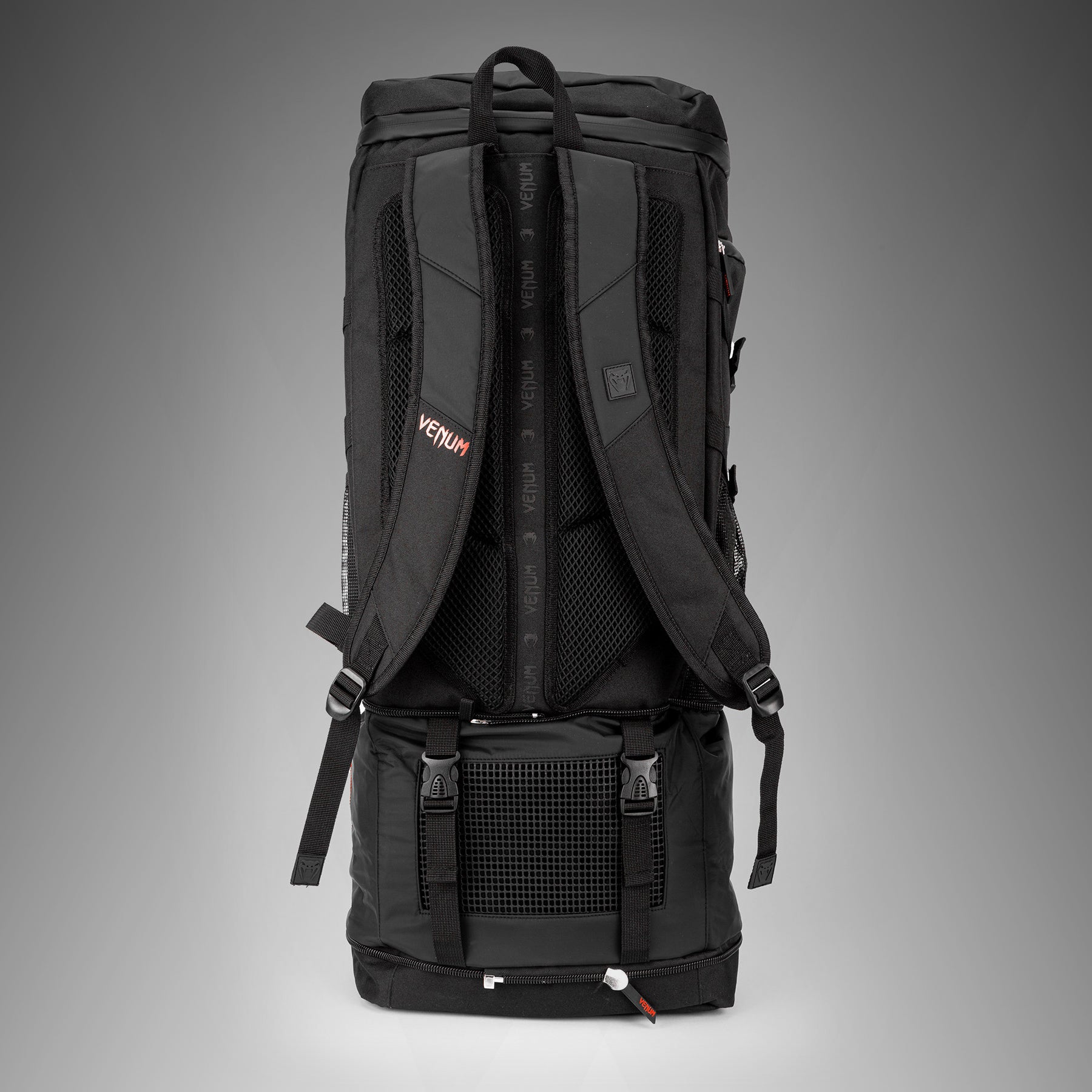 Venum Challenger Xtrem Evo Раница (50-63L) - Black/Red