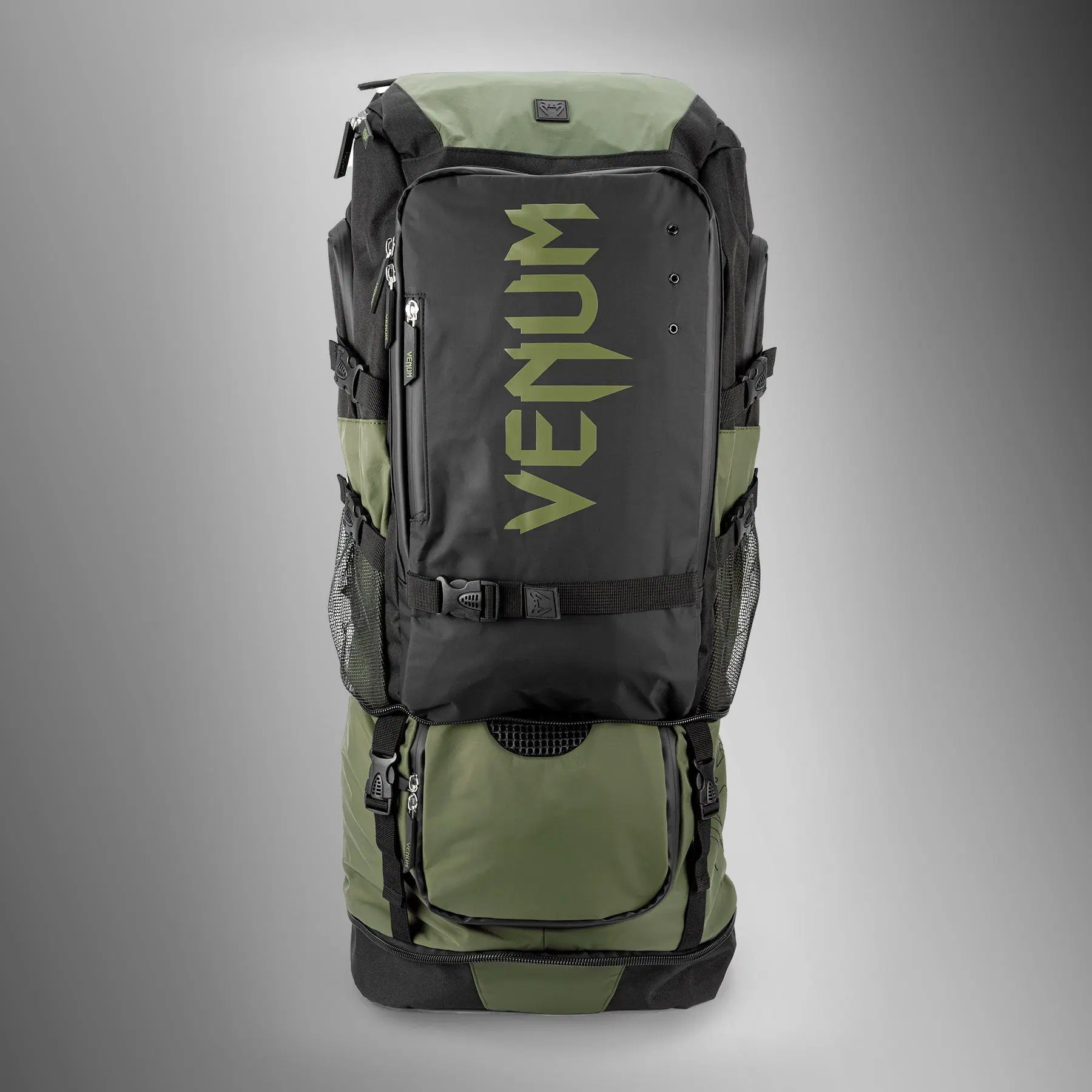 Venum Challenger Xtrem Evo Раница (50-63L) - Khaki/Black преден изглед