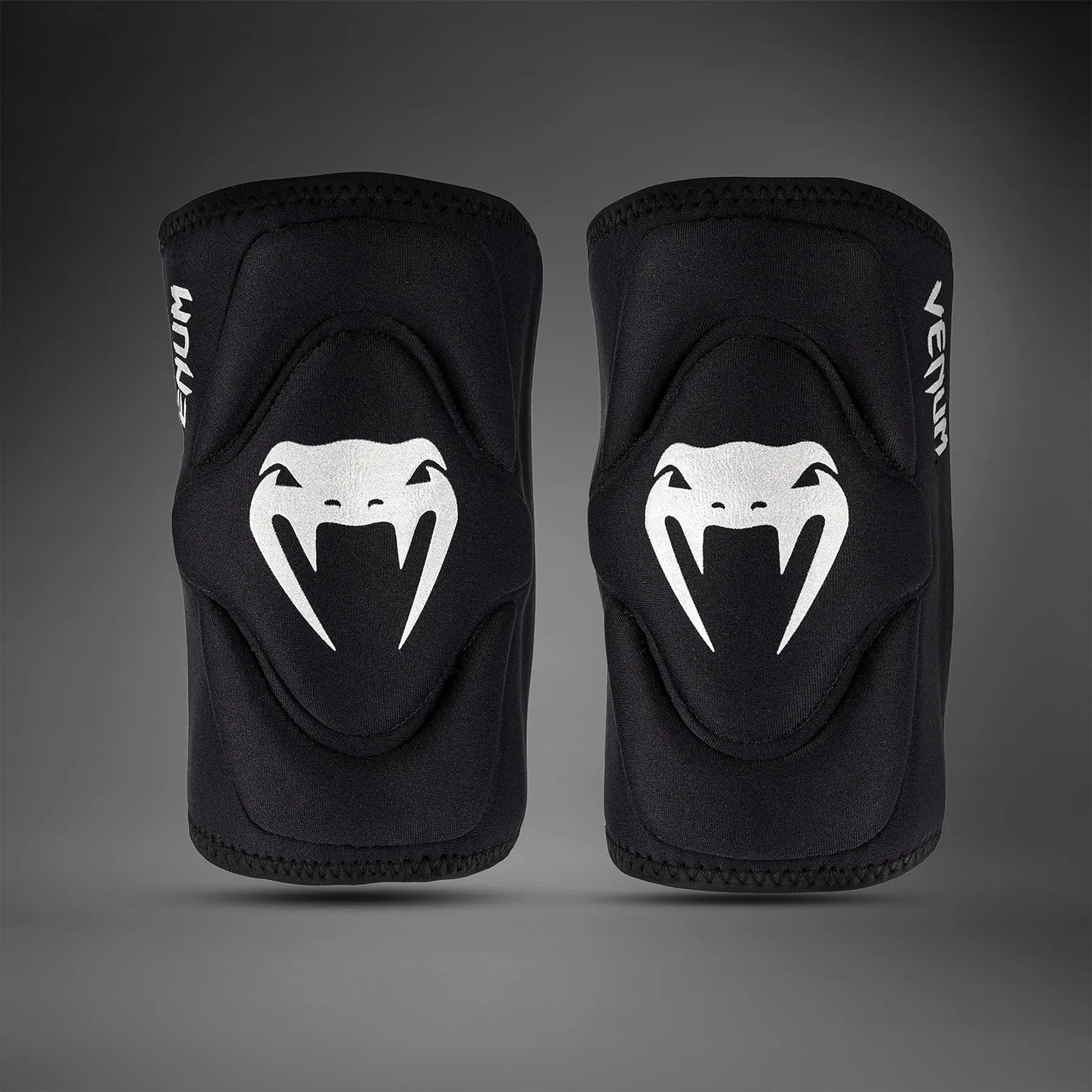 Venum Наколенки - Venum Gel Kontact Knee Pads - Black/Silver, преден изглед