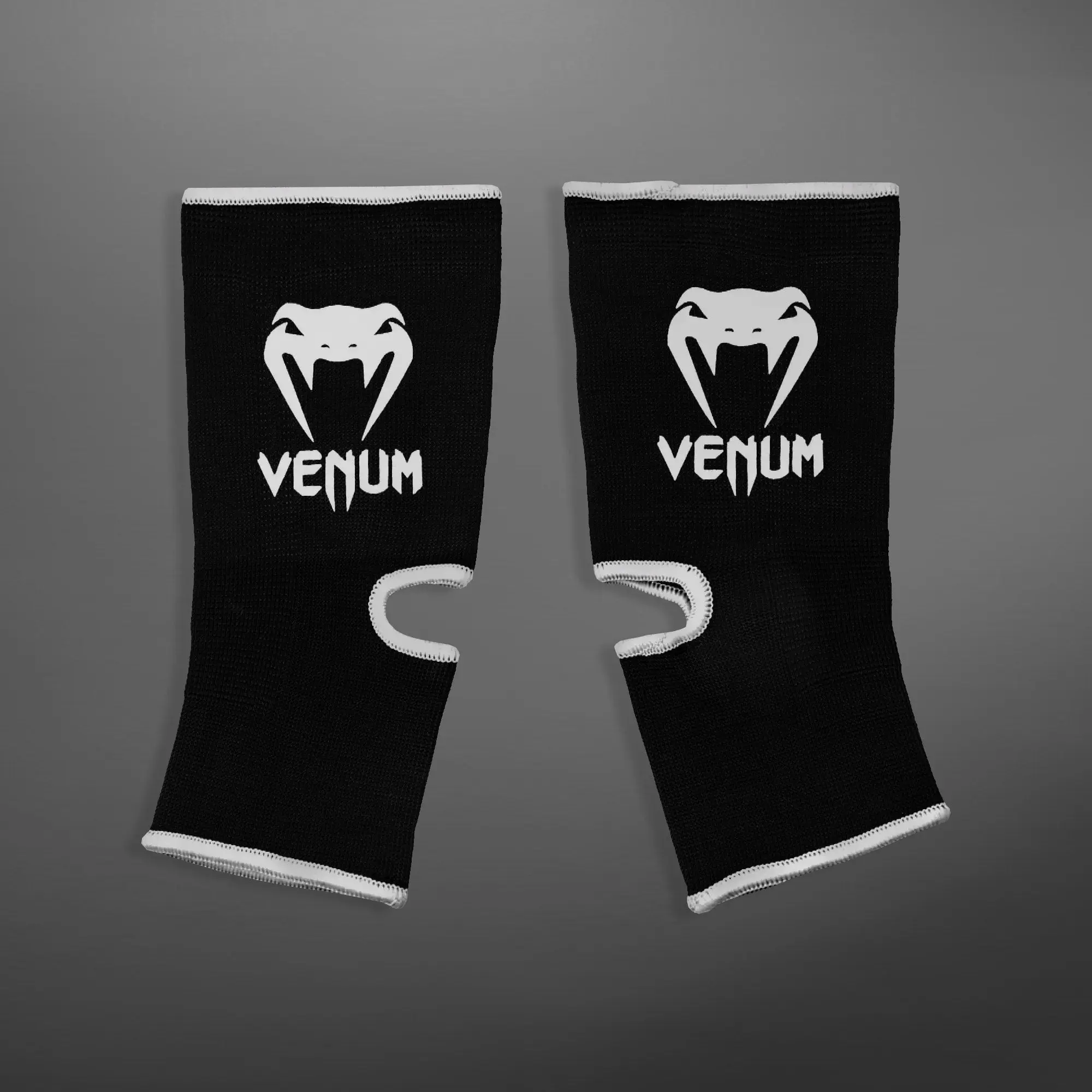 Venum Протектори за Крака Kontact Shinguards and Instep Cotton/Black преден изглед