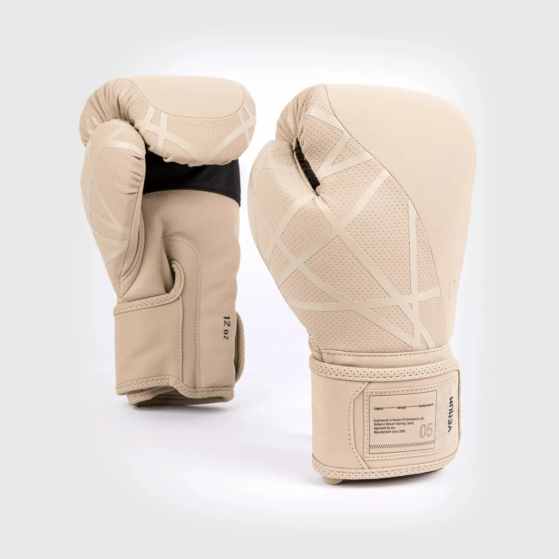 Venum Tecmo 2.0 Boxing Gloves - Sand страничен изглед