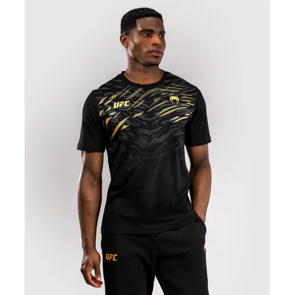 Тениска - UFC Fusion by Venum Men’s Replica Short Sleeve T-Shirt - Black/Gold