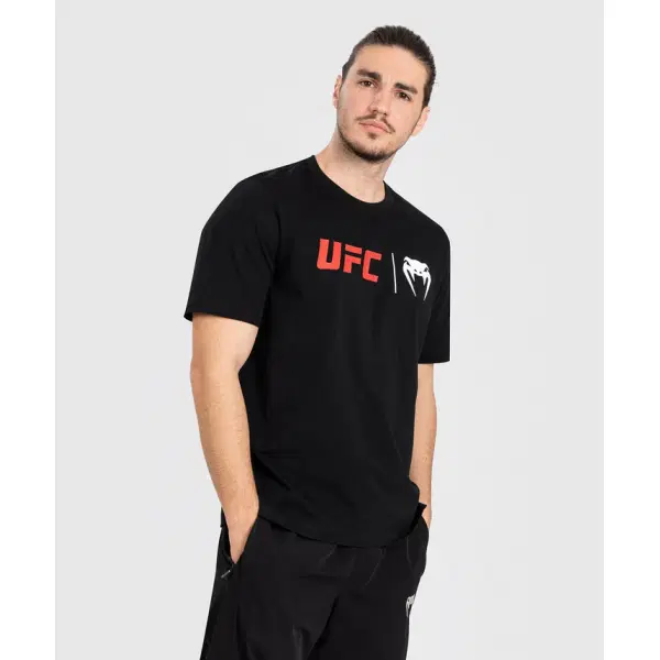 Тениска - UFC Venum Classic T-Shirt - Black/Red