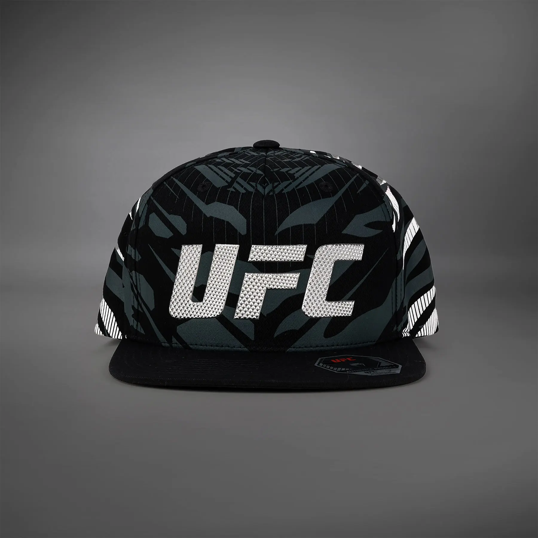 Шапка UFC Fusion by Venum Authentic Fight Night Sports Cap - Black, централен изглед