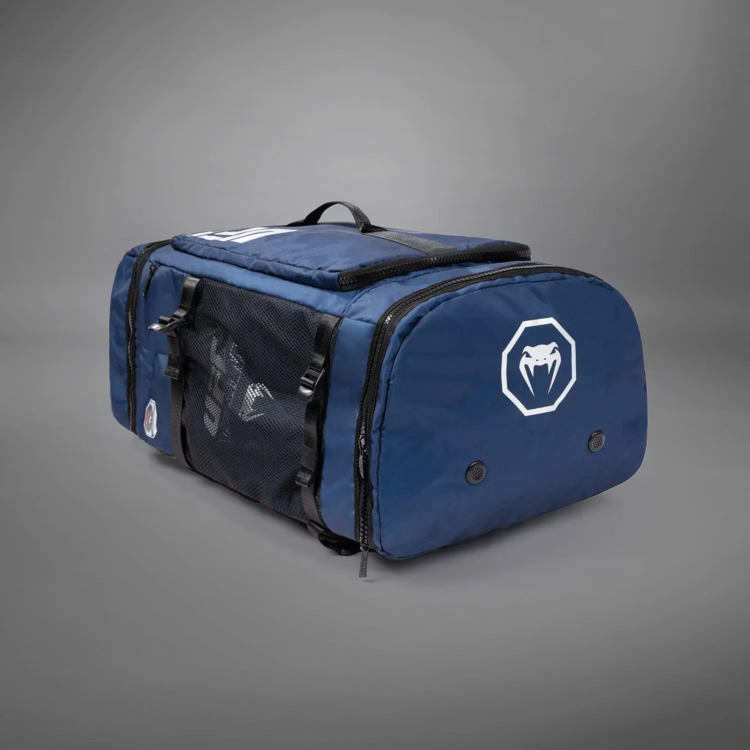 Venum UFC Fusion by Venum Fight Week Duffle Bag - Oceanic Blue, долен изглед с логото на Venum
