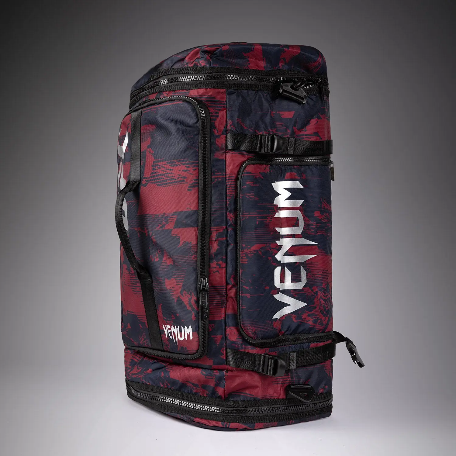 Venum Unisex UFC Zenith by Venum Burgundy Authentic Fight Week Gear Bag (48L) страничен изглед