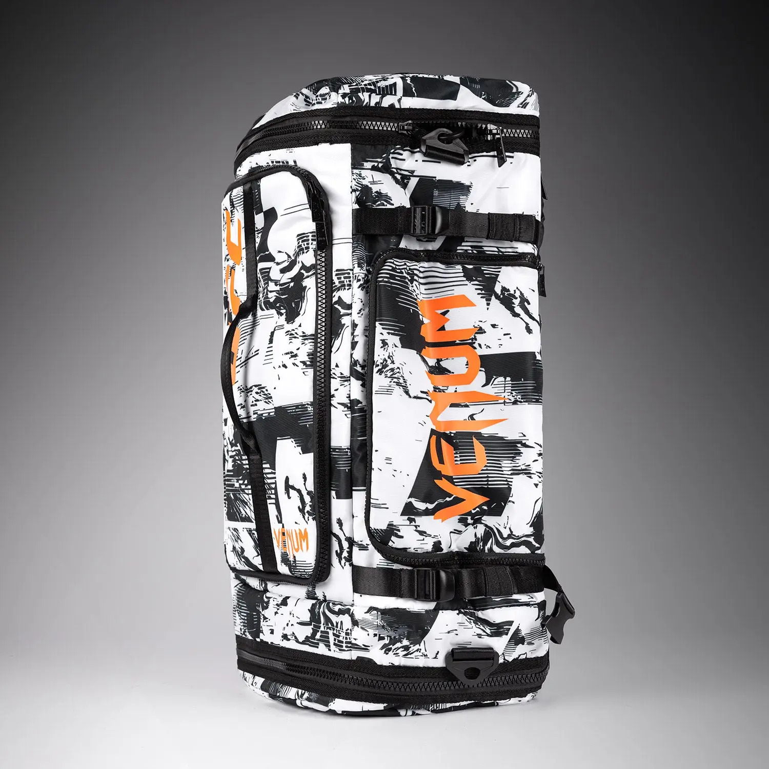 Venum Unisex UFC Zenith by Venum White Authentic Fight Week Gear Bag (48L) страничен изглед