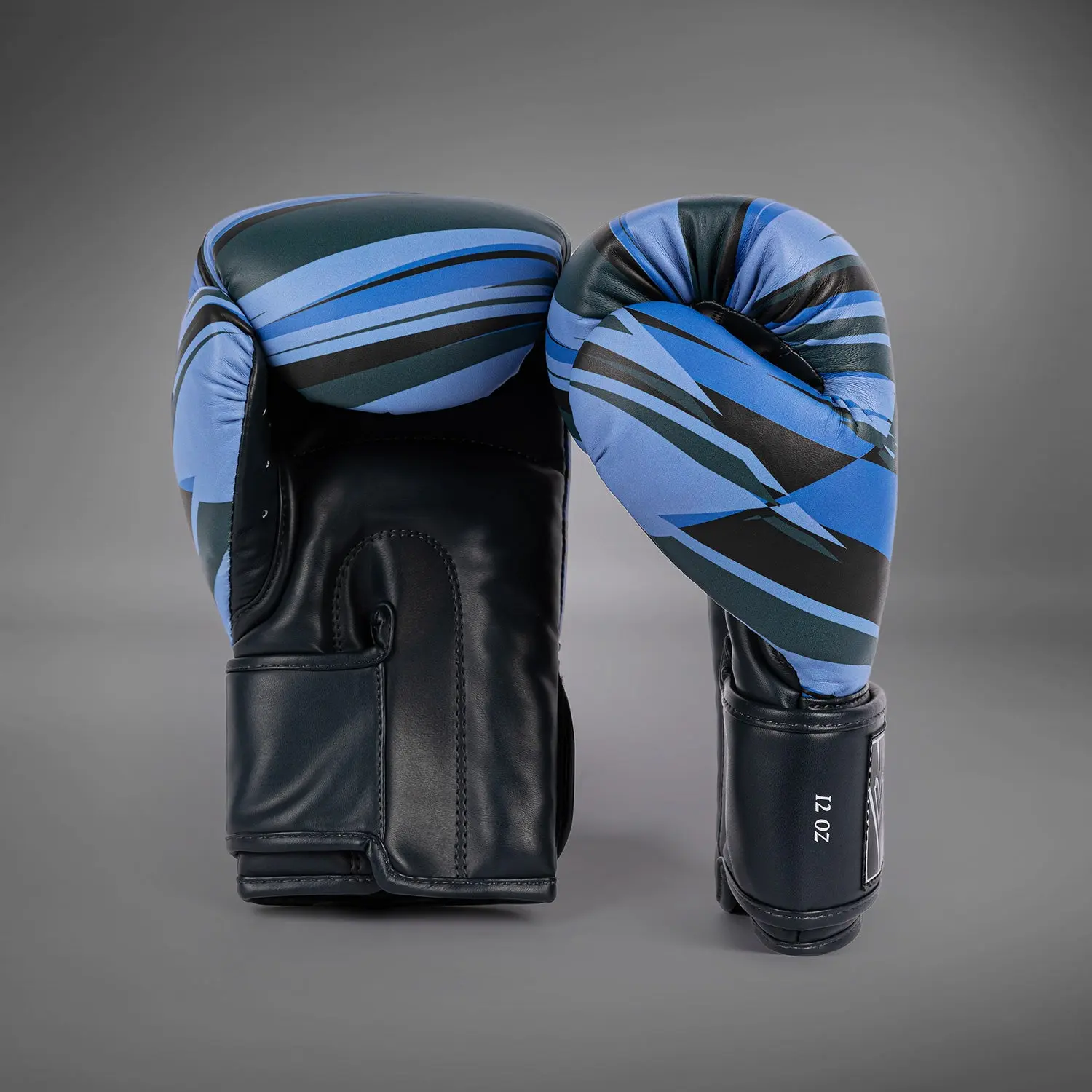Venum Abyss Boxing Gloves - Shadow Blue, представяне отстрани