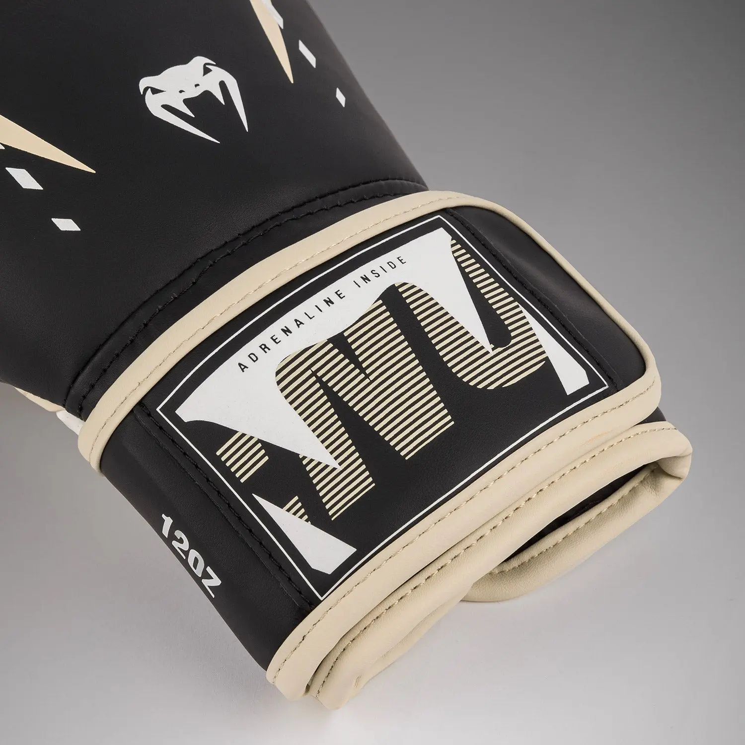 Venum Adrenaline Boxing Gloves - Black/ Ivory, детайл от маншона