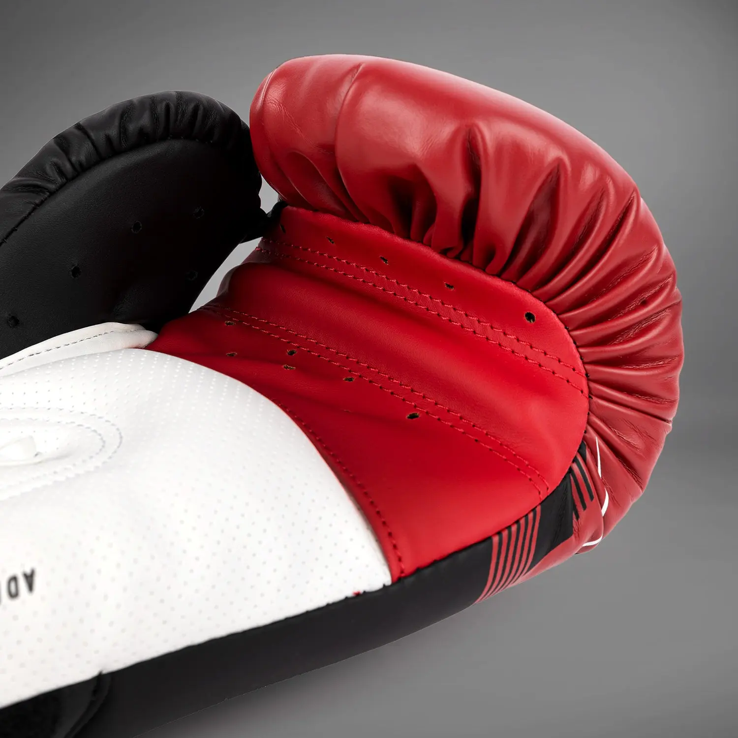 Venum Adrenaline Boxing Gloves - Red върху ръката