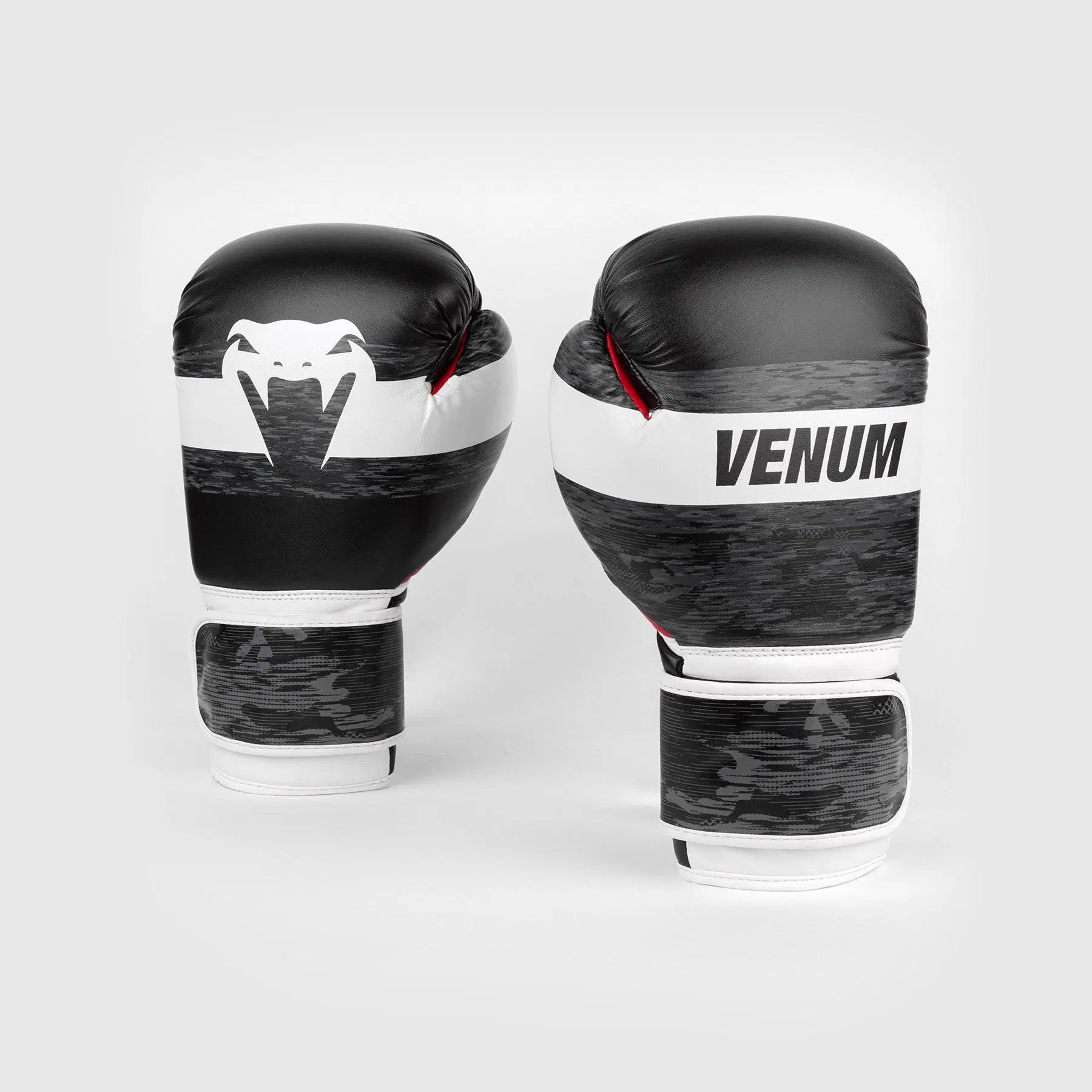 Venum Bandit Boxing Gloves - Black/Grey преден изглед на чифт боксови ръкавици
