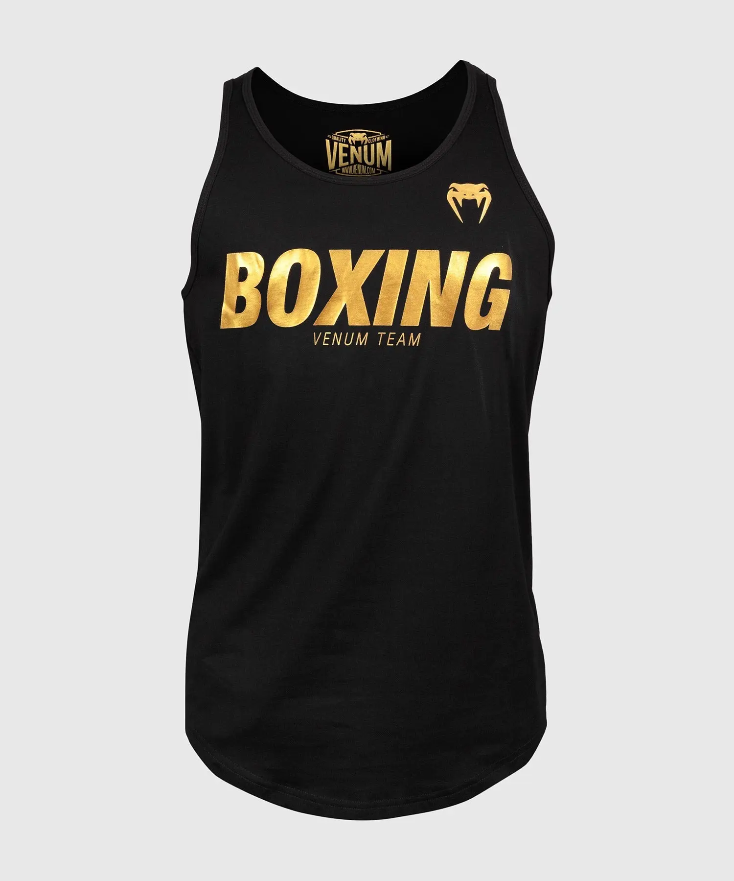 Преден изглед на черен Venum Boxing VT Tank Top с златен надпис "BOXING"