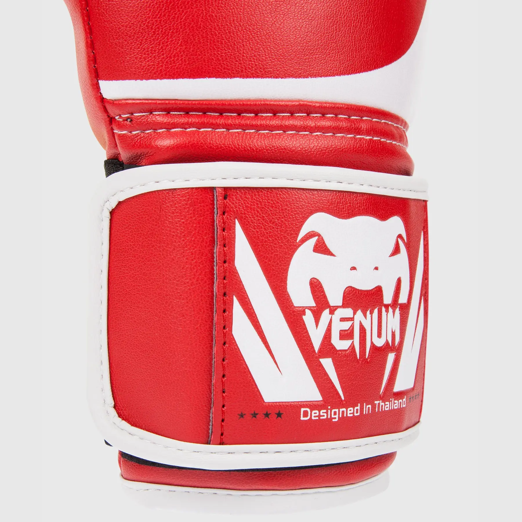 Venum Challenger 2.0 Boxing Gloves - Red лого