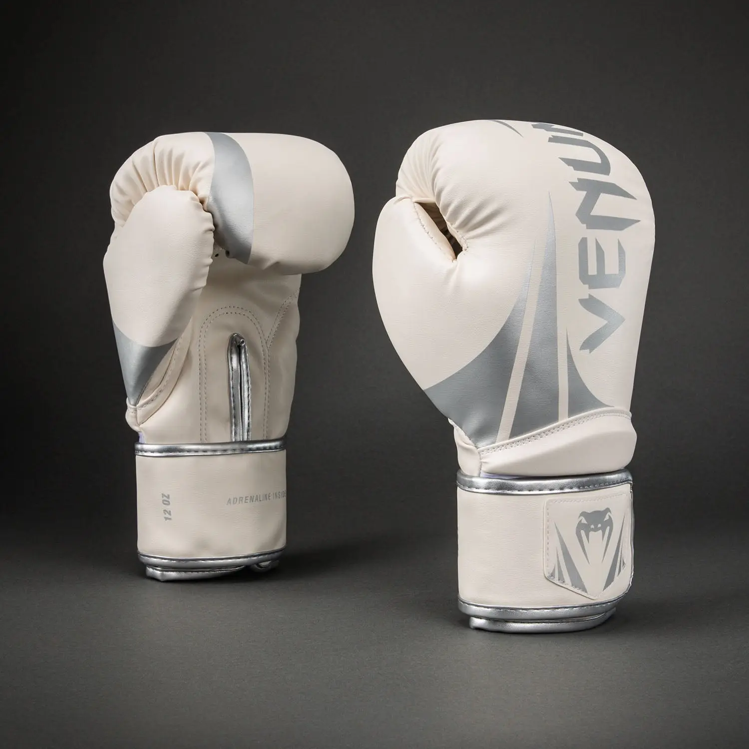 Venum Challenger 2.5 Boxing Gloves – White/Silver преден изглед от друга страна