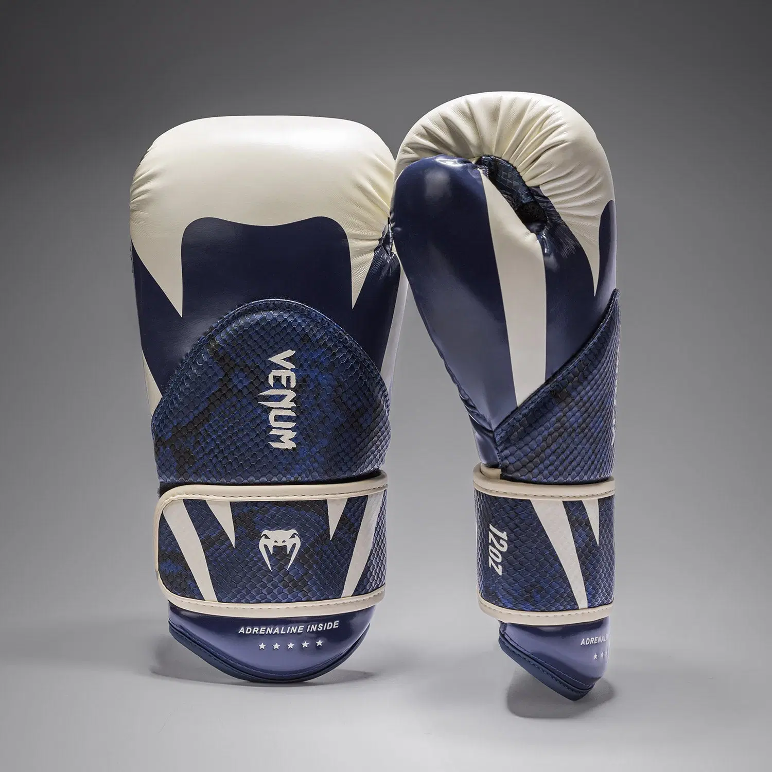 Venum Challenger 4.0 Scales Boxing Gloves - Midnight Blue, преден изглед