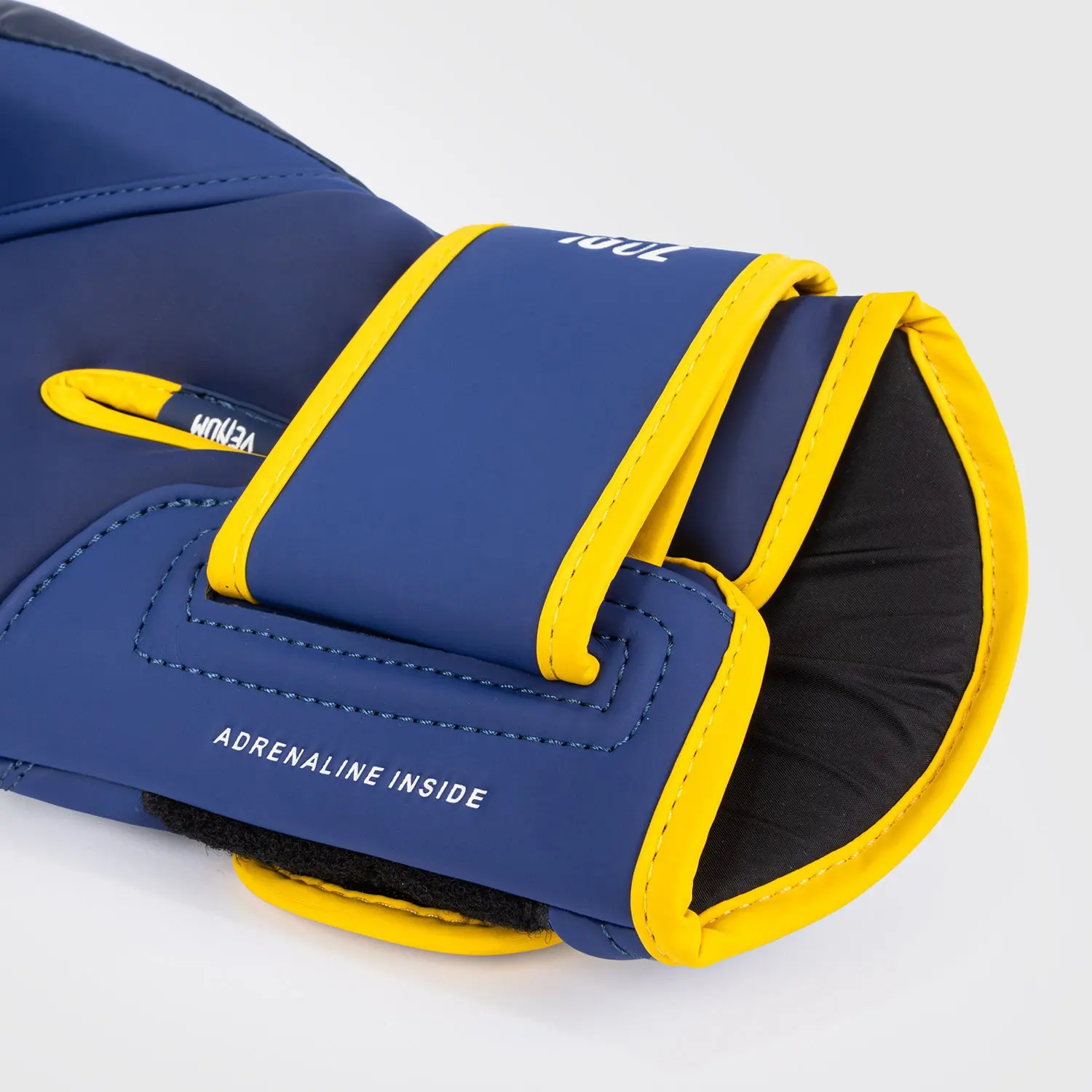 Venum Challenger 4.0 Boxing Gloves - Sport 05 детайл