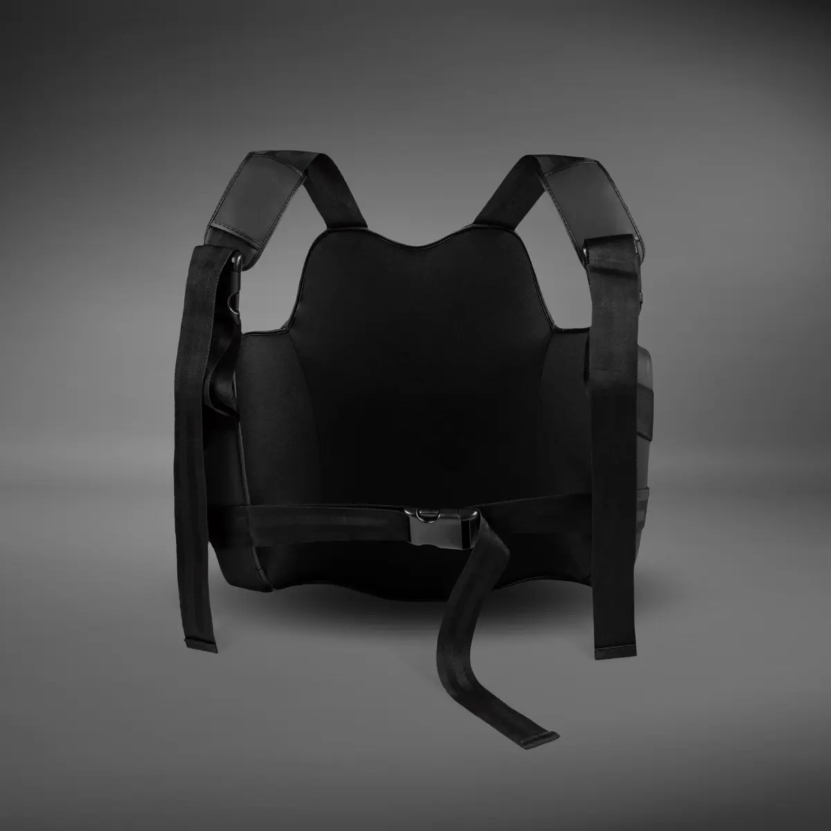 Venum Challenger Body Protector - Black/White, детайл от задната страна с катарама