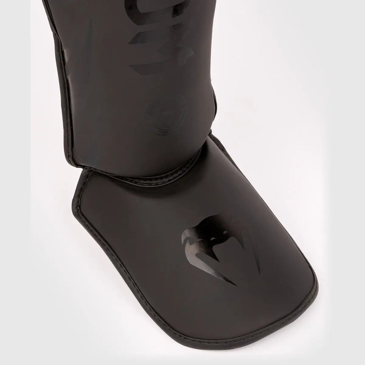 Venum Challenger Kids Shin Guards - Black/Black детайл на стъпалото